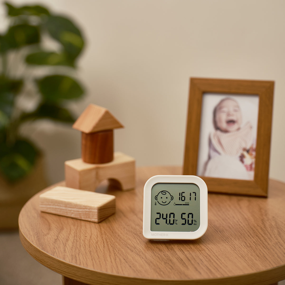 MOTHER-K Digital Thermo Hygrometer (Ivory)